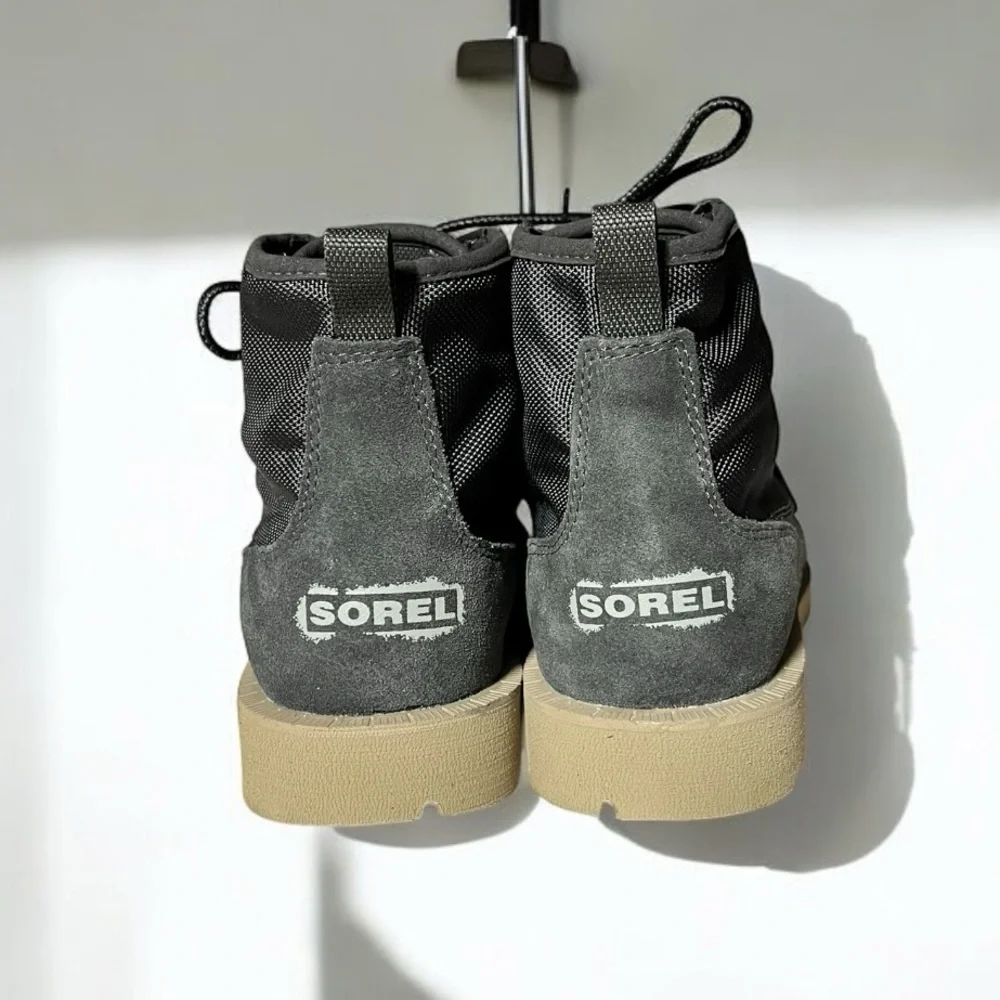 🌻NEW w.tags SOREL Caribou Gray OTM Waterproof Boots Men's Size 8